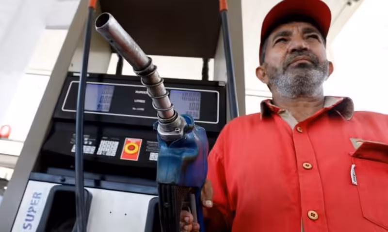 Govt raises high-speed diesel rate by Rs1.91 per litre; petrol price unchanged at Rs377.71