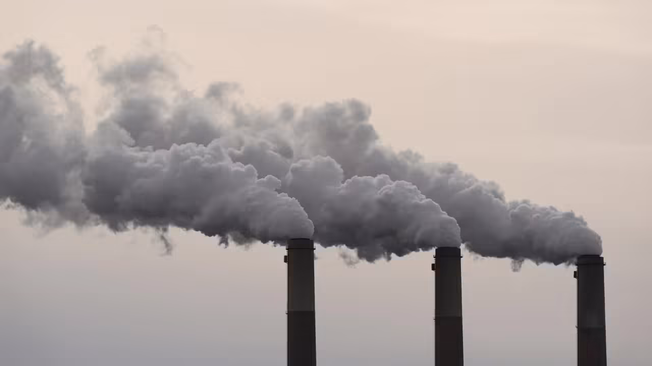 Greenhouse gas levels hit record highs, climate impact to last centuries: UN