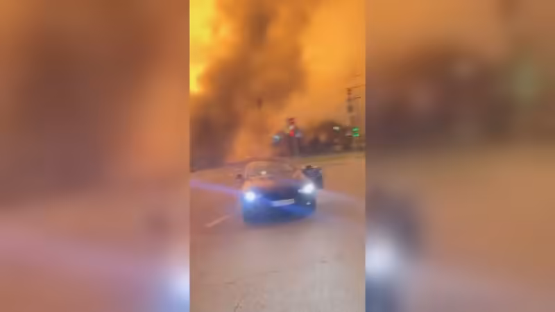 Massive strikes hit Kyiv hours after Putin agrees to fresh peace talks