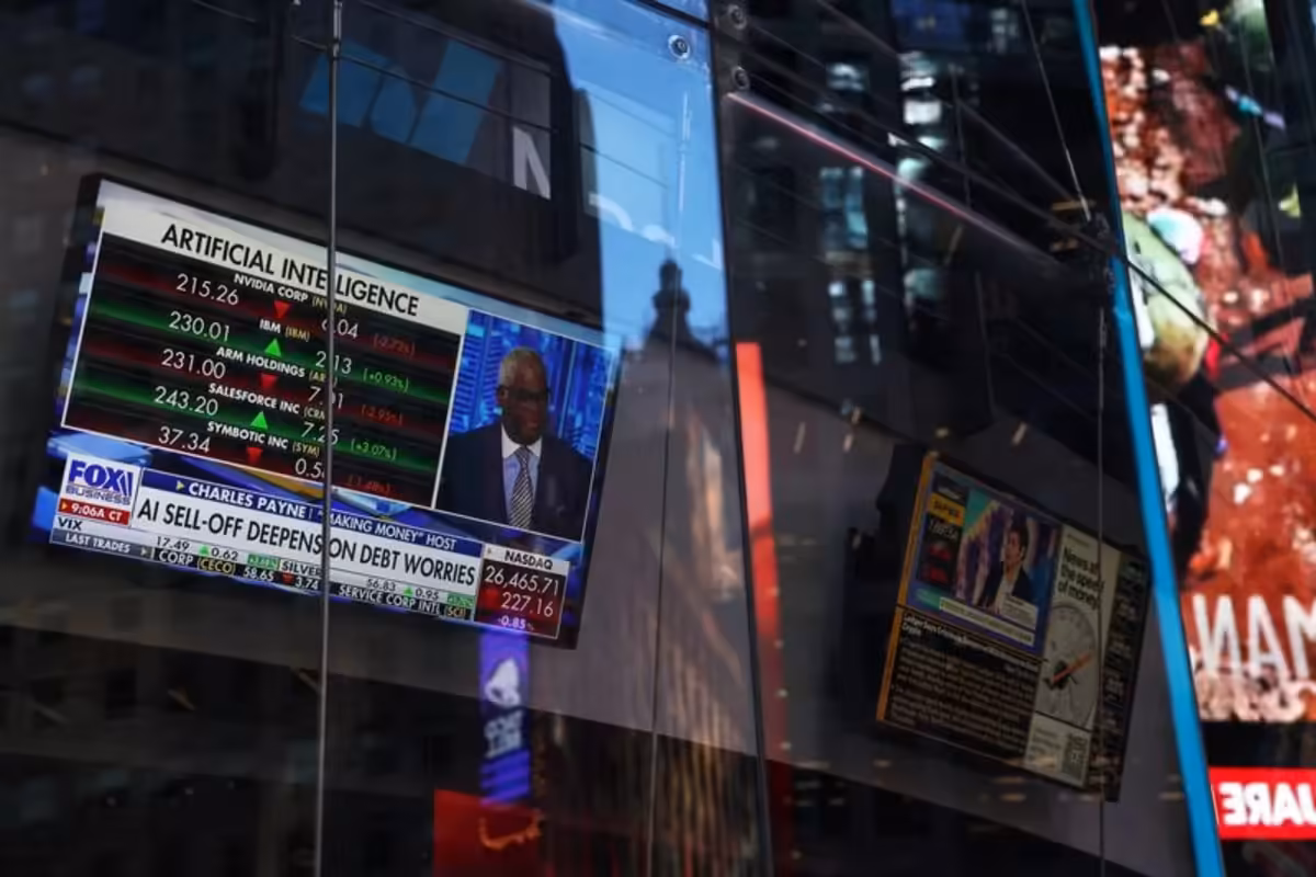 S&P 500, Nasdaq end sharply lower as revived AI doubts ignite tech selloff