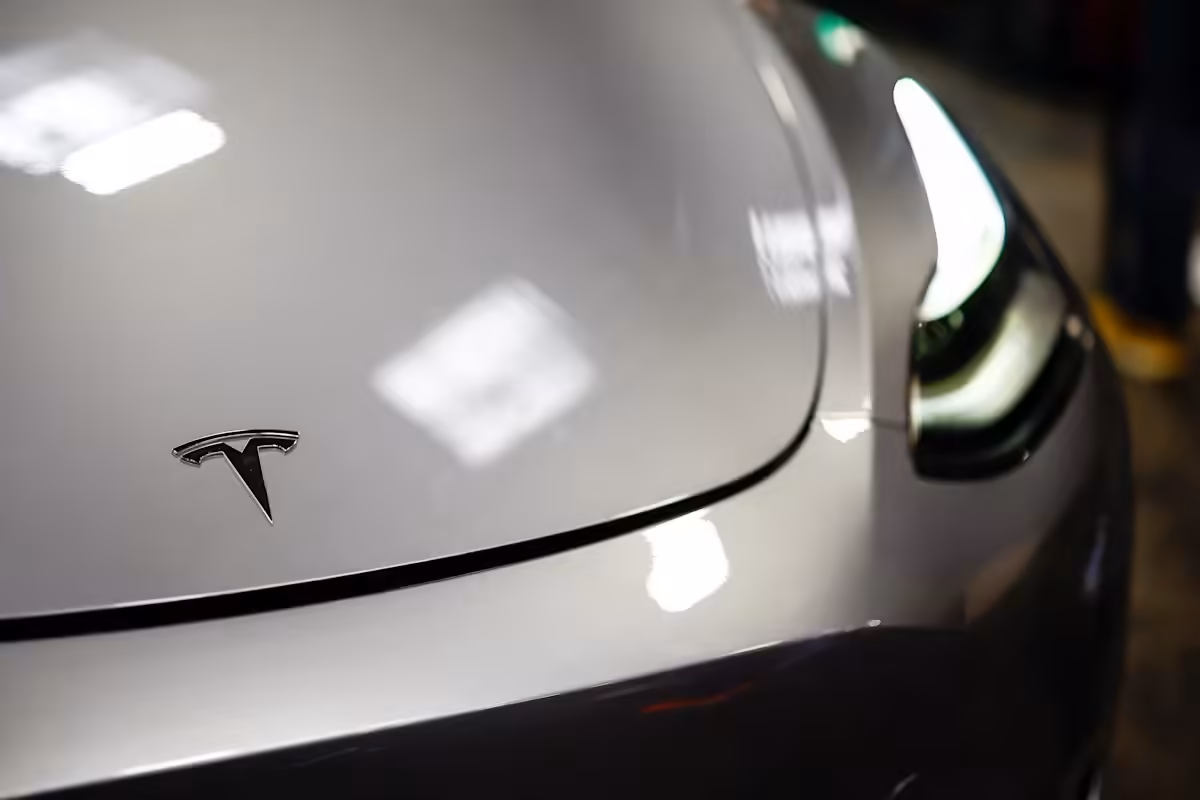 Tesla stock leaves rest of the Magnificent 7 in the dust, surging to October's top spot
