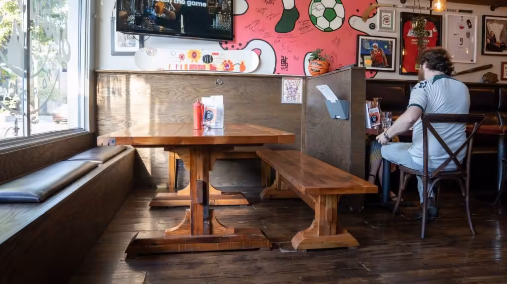 Women’s Sports Bar Owners: Matinee WNBA Finals Game a 'Slap in the Face'